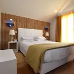 Πανσιόν Marina Charming House 3*