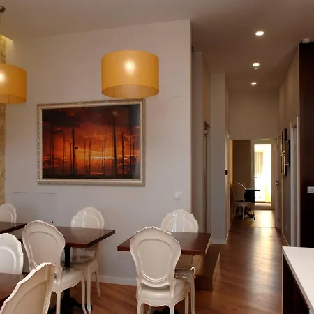 Marina Charming House 4*